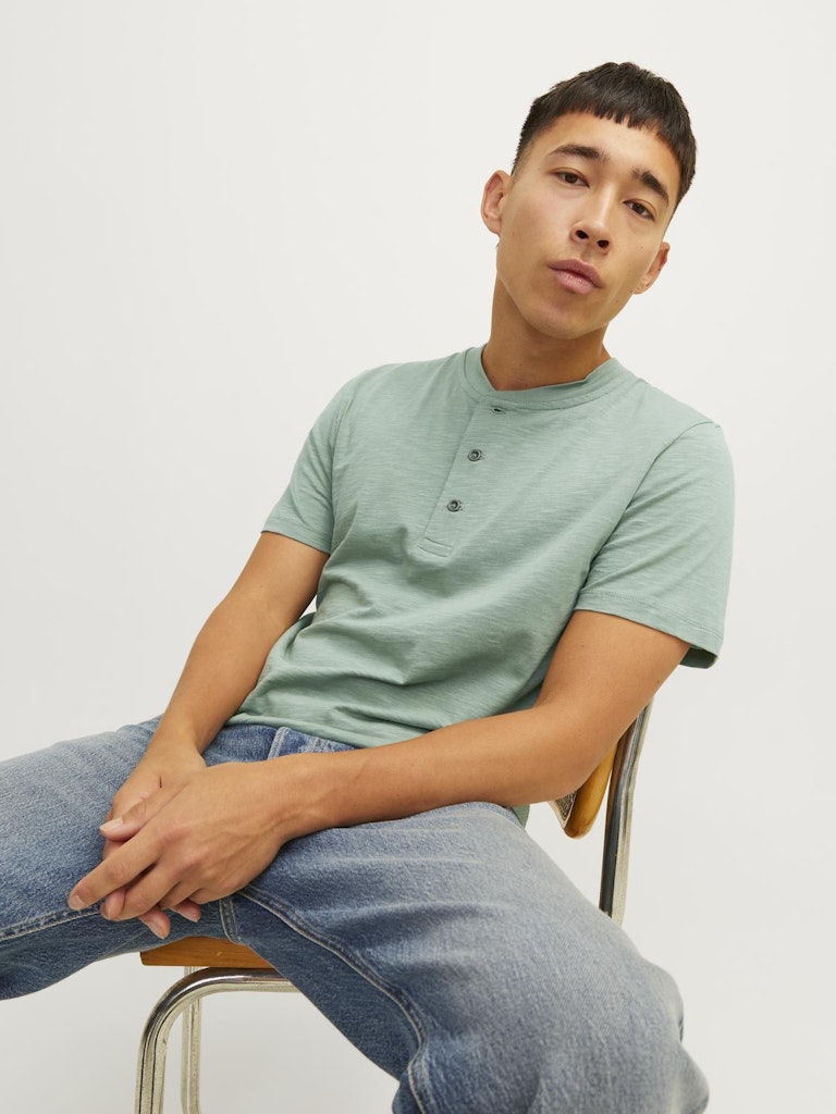 JACK & JONES Henley T-Shirt Lily Pad