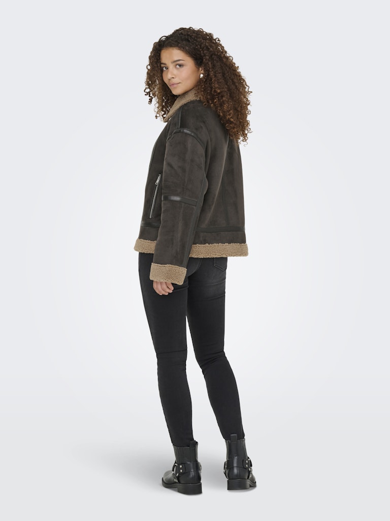 ONLY Oversize Jacke Chocolate Torte